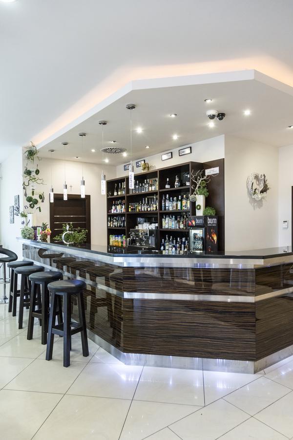 Hôtel Wersal Siedlecki à Siedlce Extérieur photo