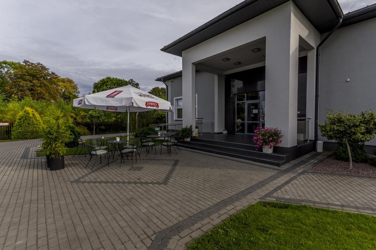 Hôtel Wersal Siedlecki à Siedlce Extérieur photo